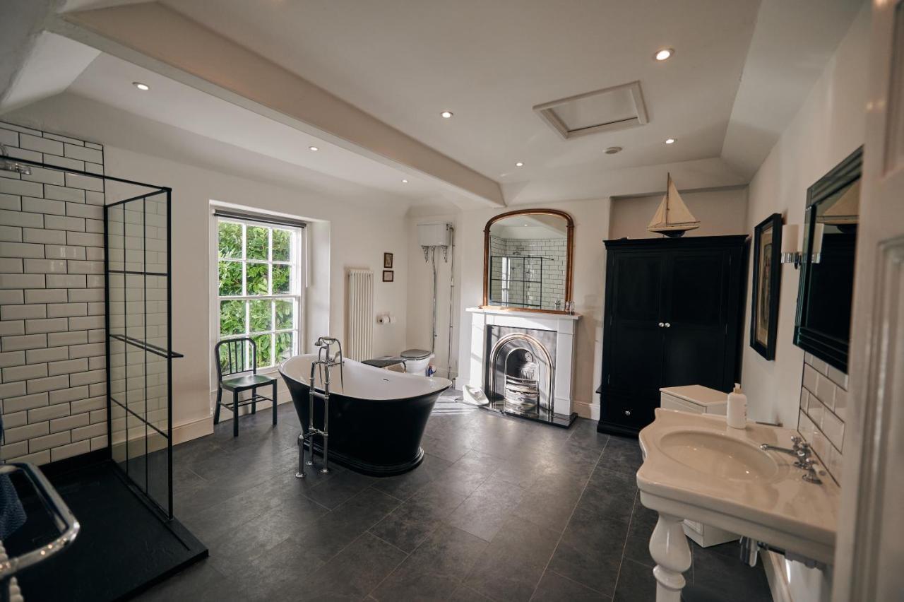 Fernhill House- Beautiful Period Property With 5 Bedrooms And Lovely Views Laugharne Exterior foto